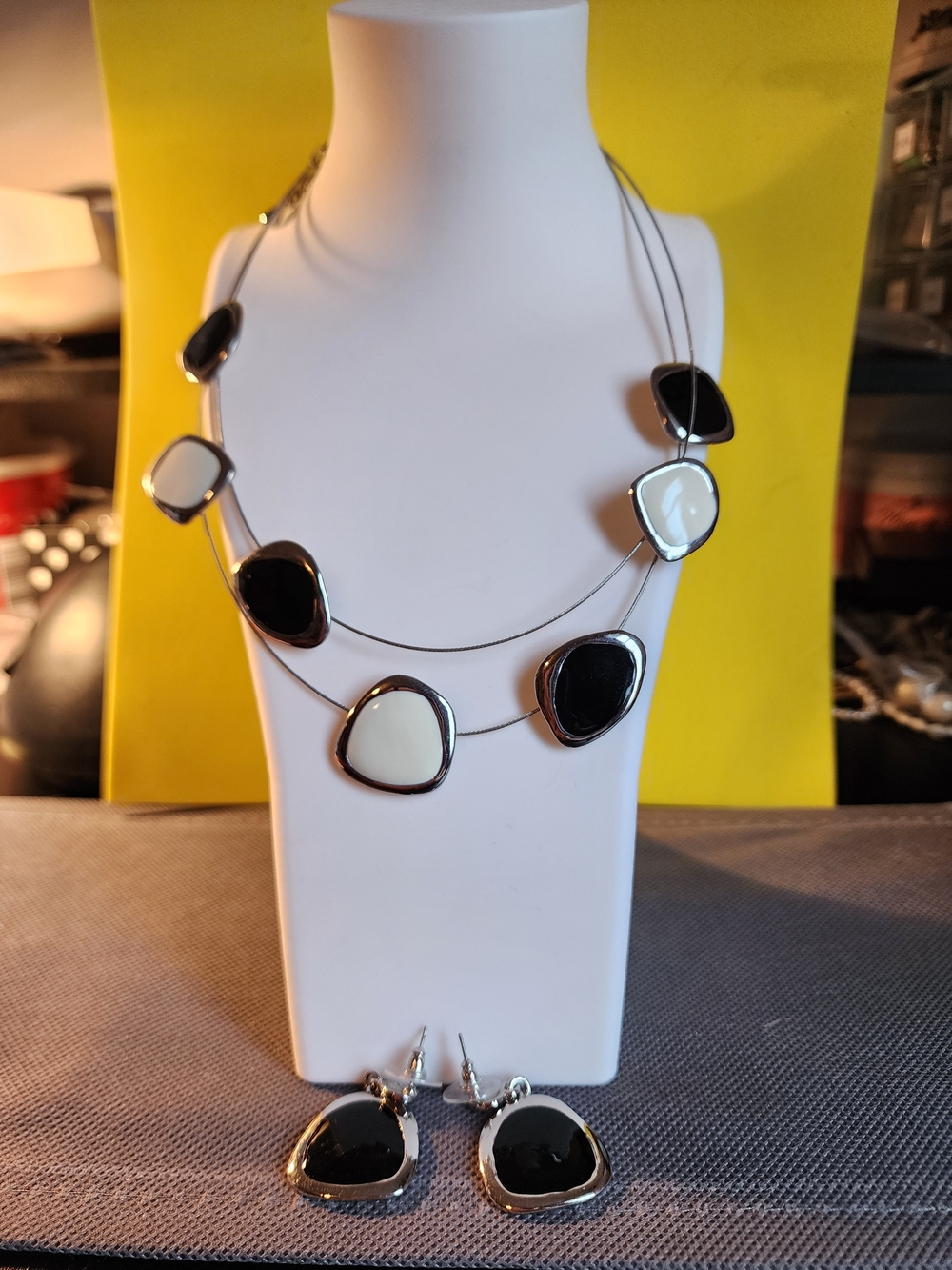 Two-Tone Black & White Layered Pendant Necklace with Matching Earrings